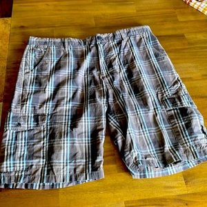 Cargo Shorts Men’s cotton grey plaid and blue size 38 Like New